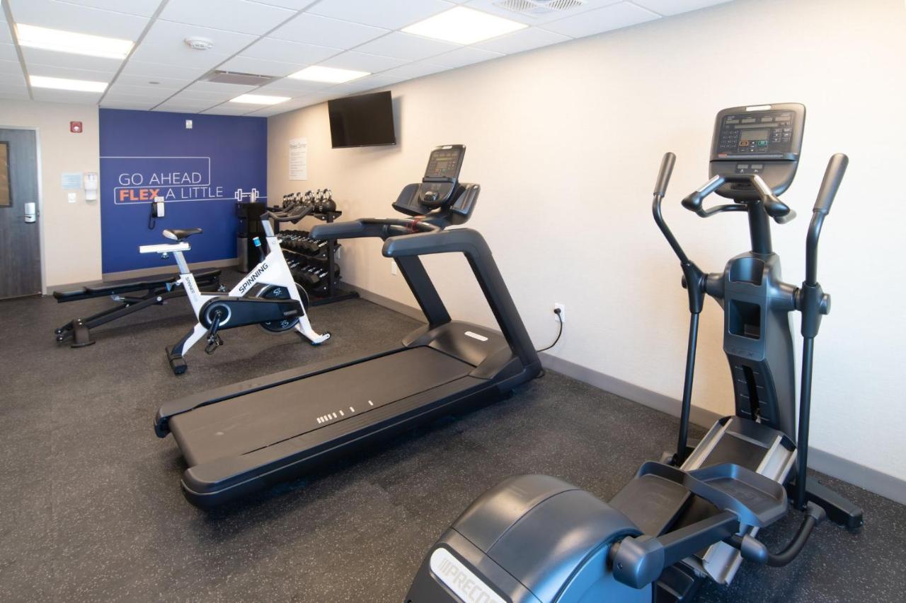 Holiday Inn Express & Suites - Moose Jaw By Ihg Экстерьер фото